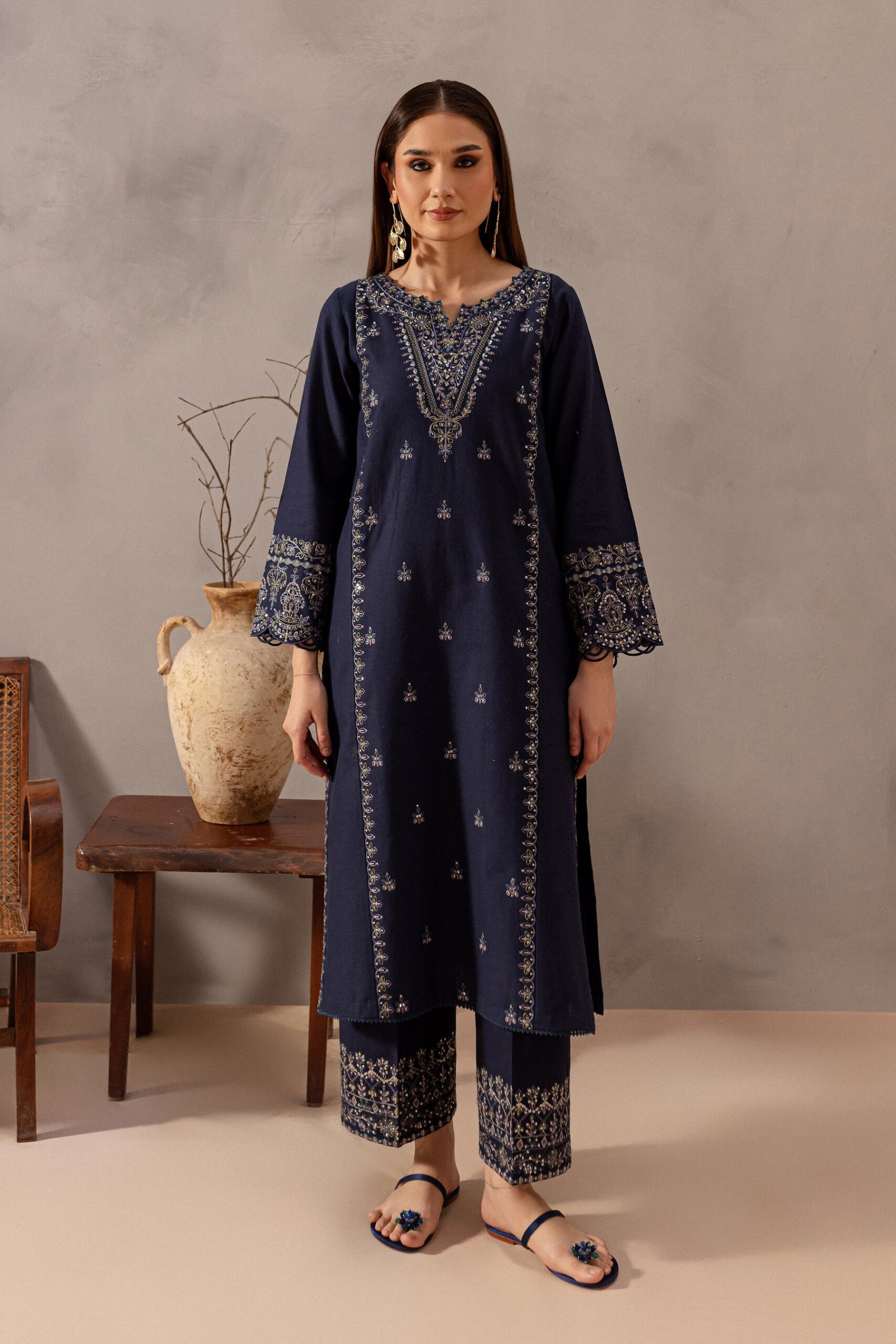 2 PIECE – EMBROIDERED LAWN – UNSTITCHED – 34075