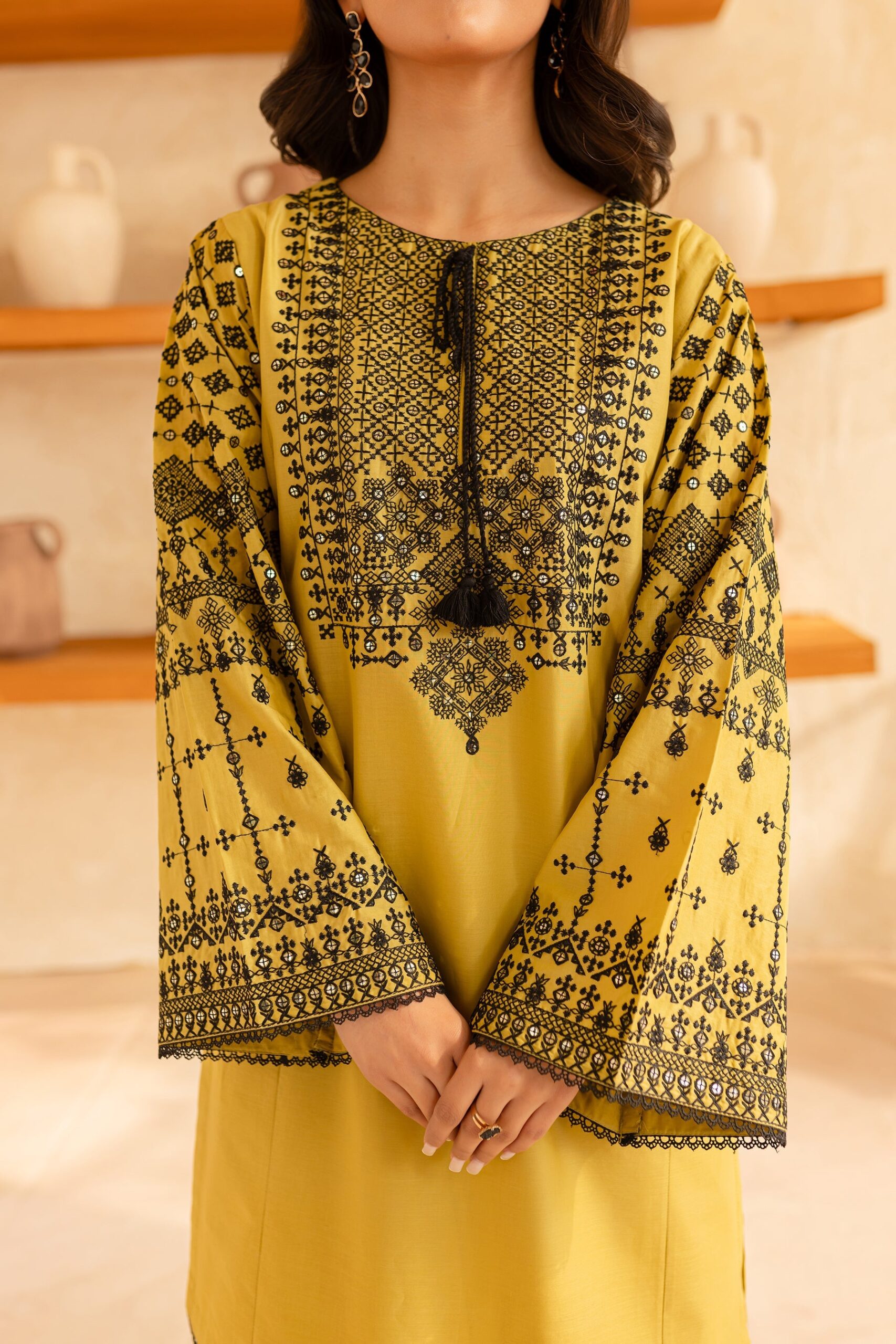 2 PIECE – EMBROIDERED LAWN – UNSTITCHED – 34080