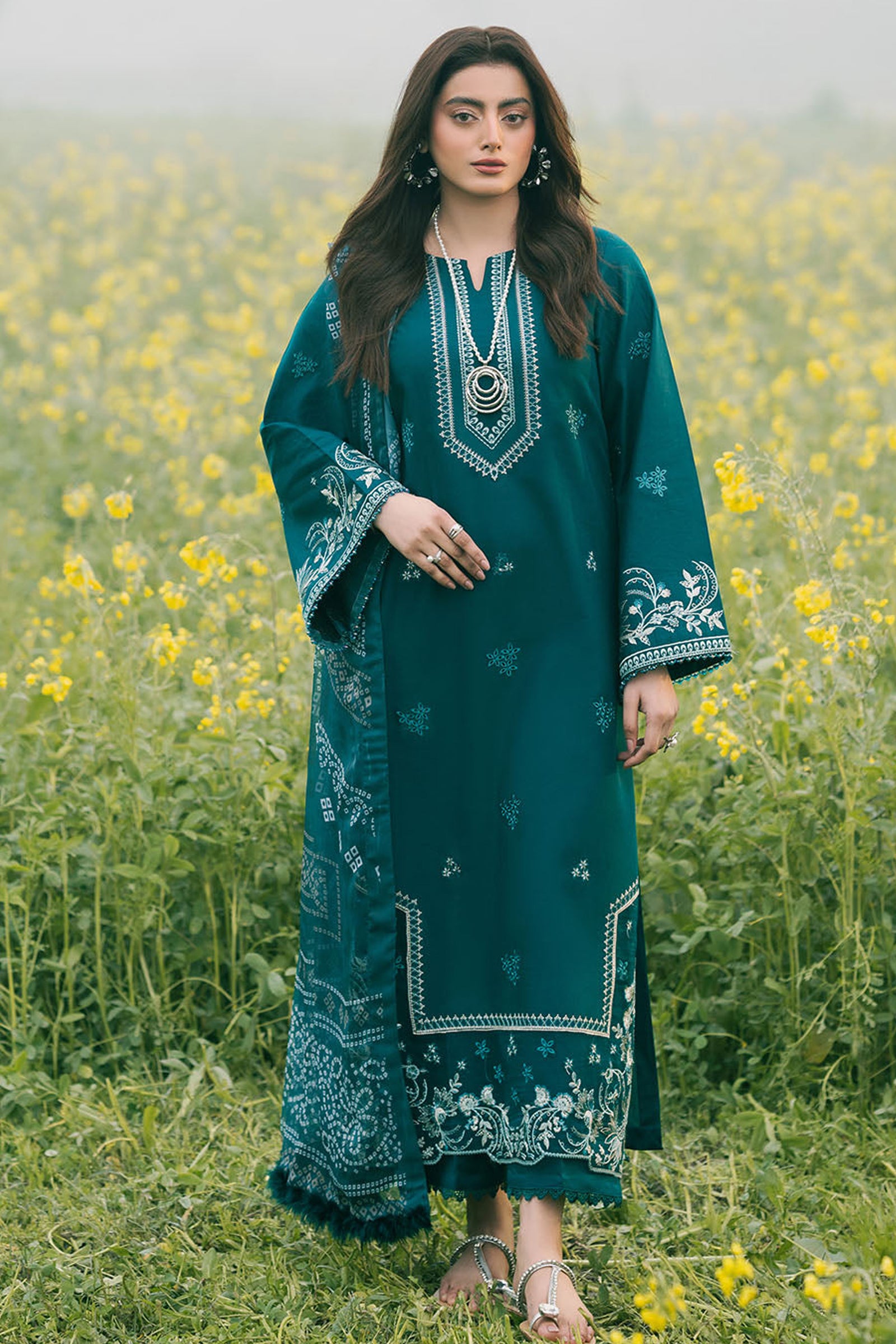 3 PIECE – EMBROIDERED LAWN – UNSTITCHED – 36097