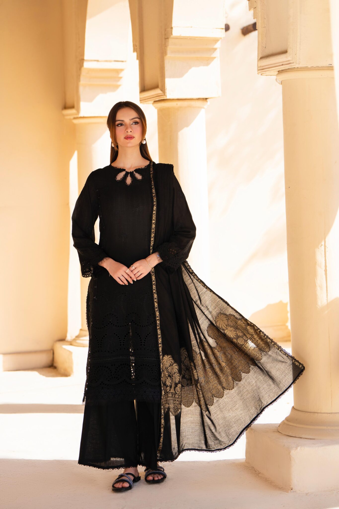 3 PIECE – CHIKANKAARI EMBROIDERED – UNSTITCHED - 52000